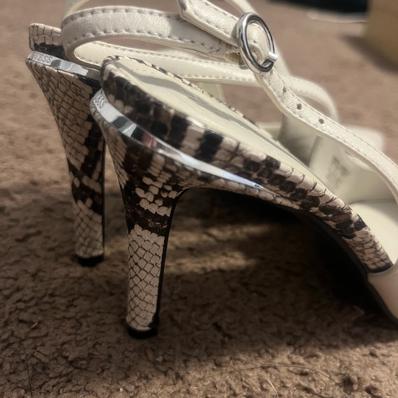 Guess heels - Picture 4 of 5